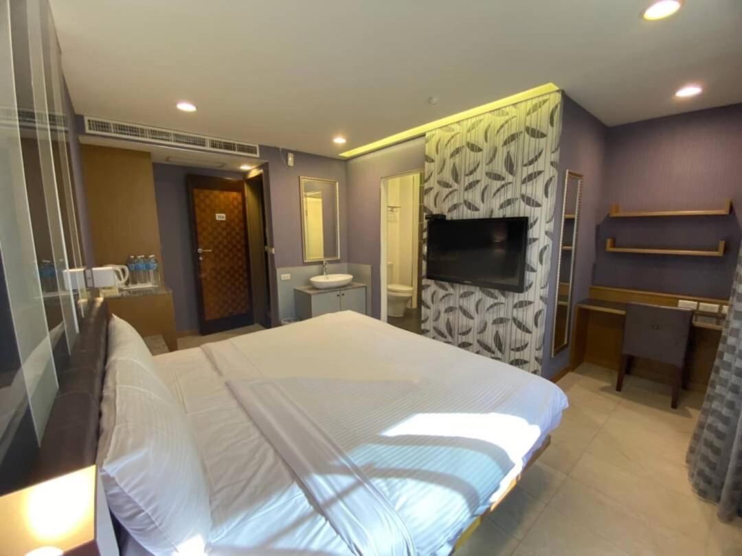 Love Hotel Pingtung Экстерьер фото