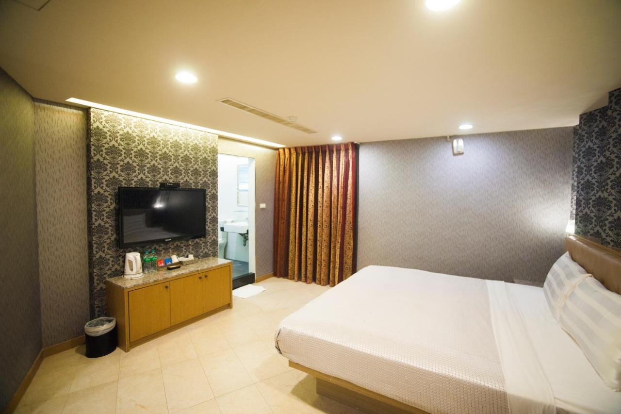 Love Hotel Pingtung Экстерьер фото